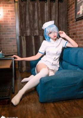 女老师二